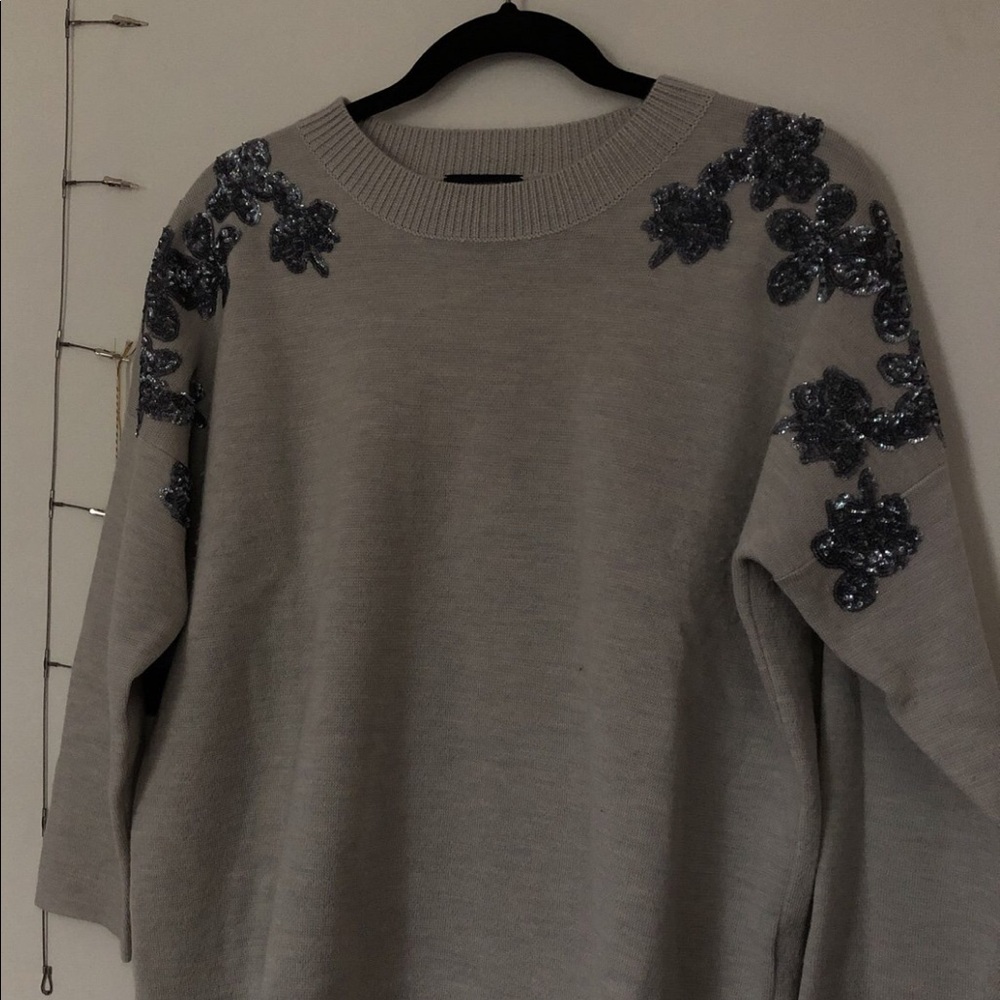 j. crew sequin appliqué ☾